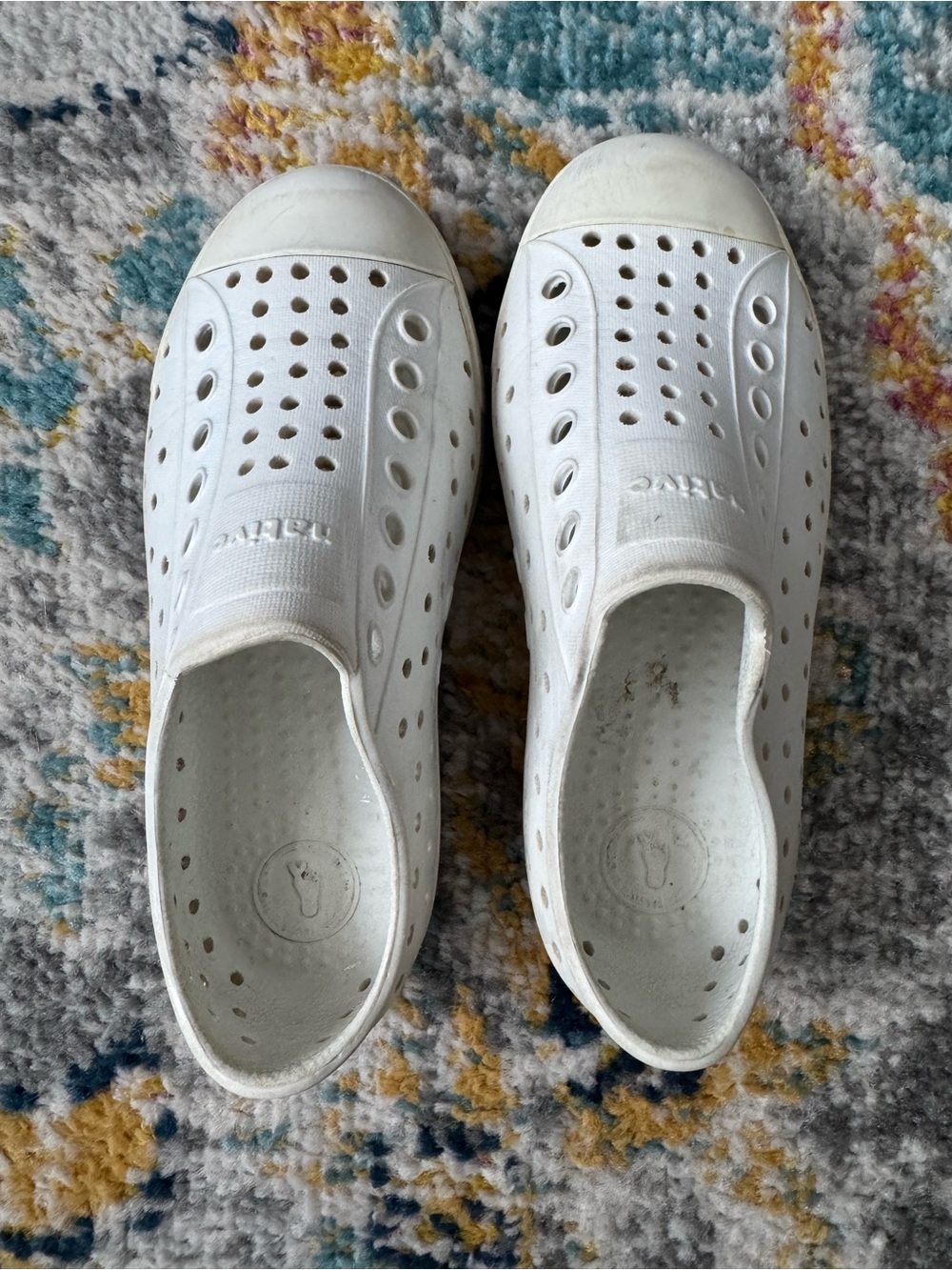 Kids White Native Jefferson slip on shoe
